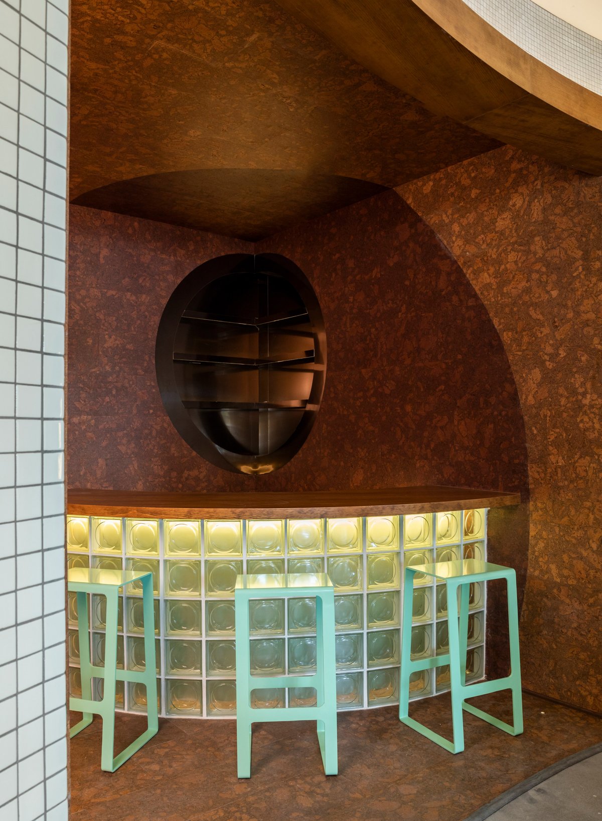 YinjiSpace Gin Design Group x Treadwell Barber Shop